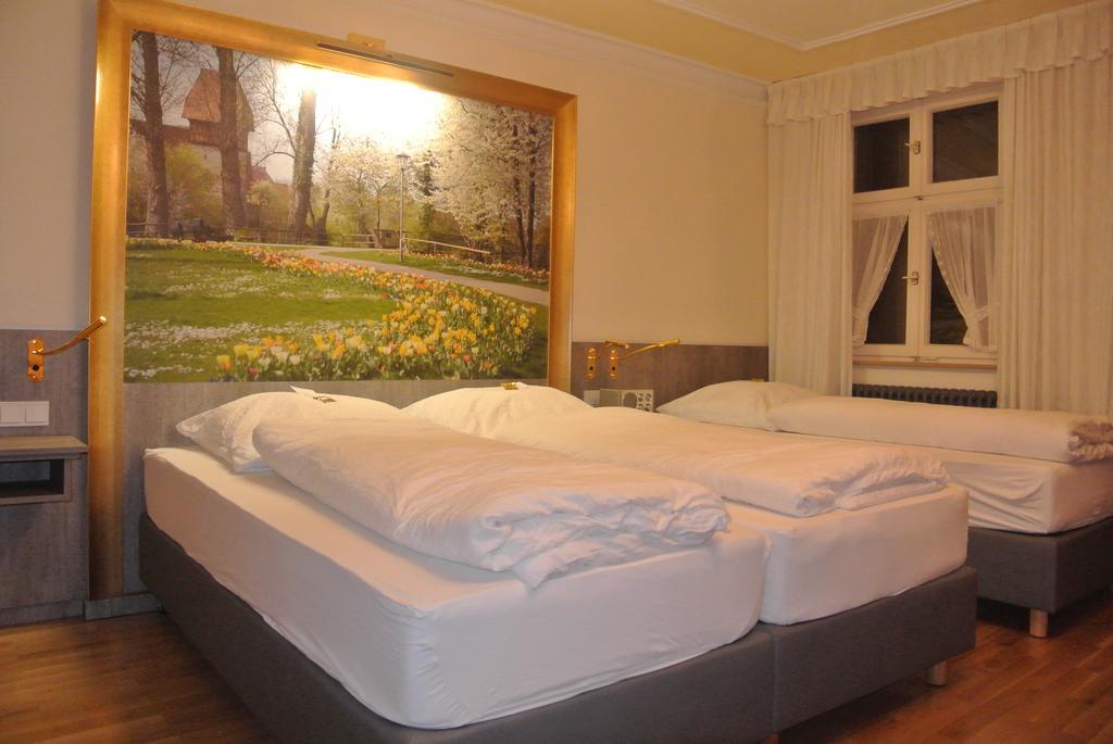 Hotel-Restaurant Goldenes Lamm 딘클스버 객실 사진
