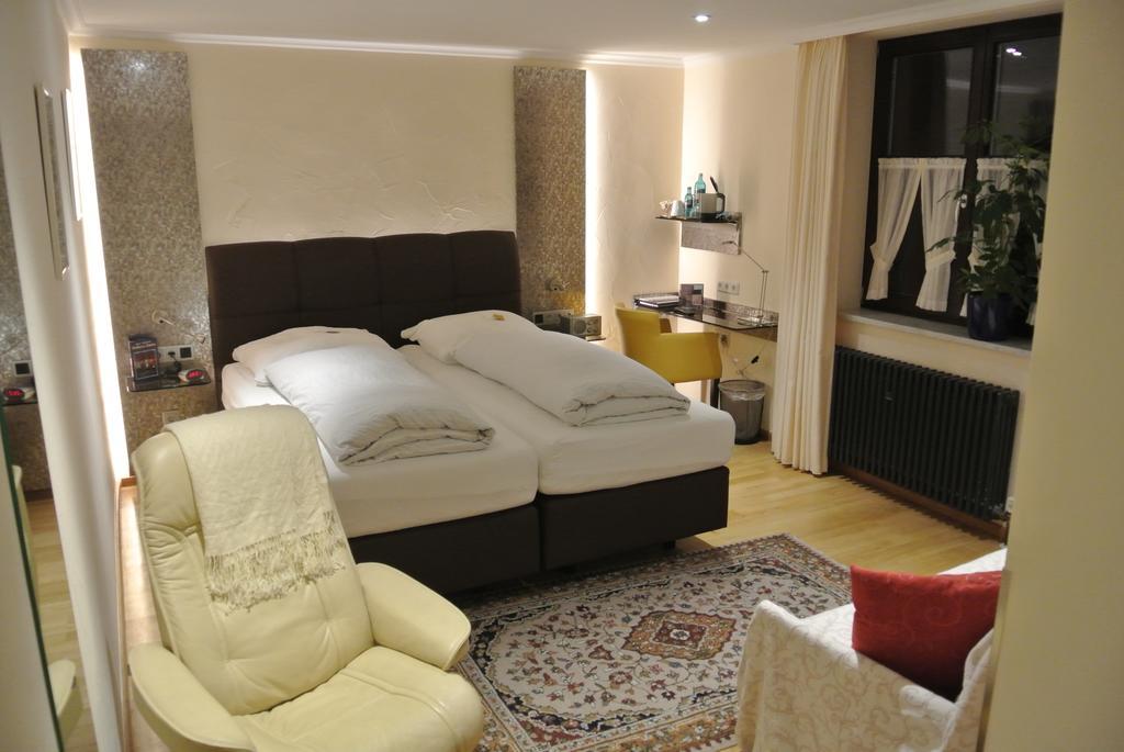 Hotel-Restaurant Goldenes Lamm 딘클스버 객실 사진