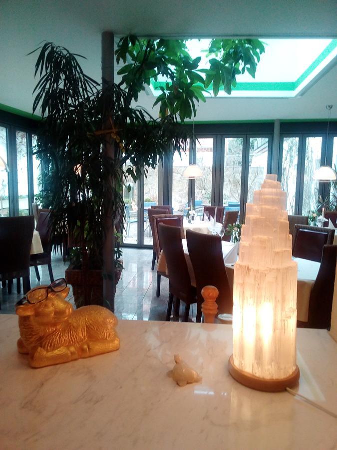 Hotel-Restaurant Goldenes Lamm 딘클스버 외부 사진